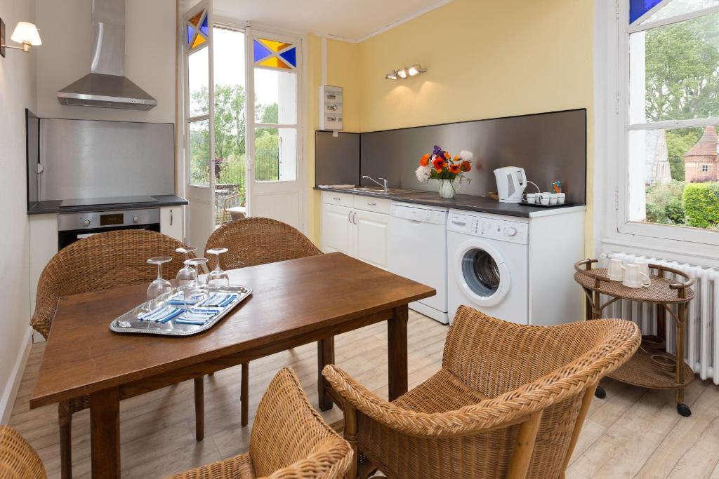 Auberge Du Manoir D'Archelles Arques-la-Bataille Δωμάτιο φωτογραφία
